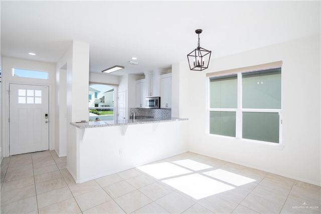 2325 N Peking Street, Mcallen, TX 78501