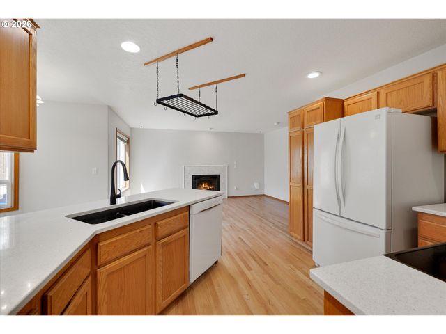 1625 Se 71ST Ave, Hillsboro, OR 97123