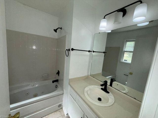 3817 Waynoka Drive, Greensboro, NC 27410