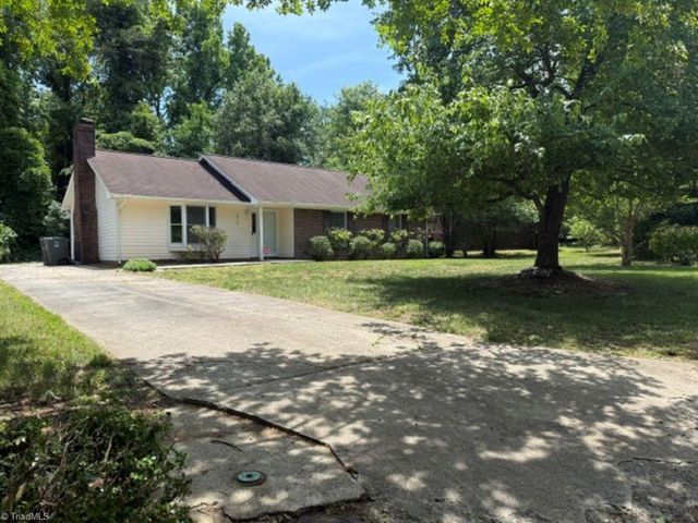3817 Waynoka Drive, Greensboro, NC 27410