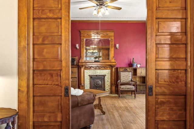 930 3rd Avenue, Eau Claire, WI 54703