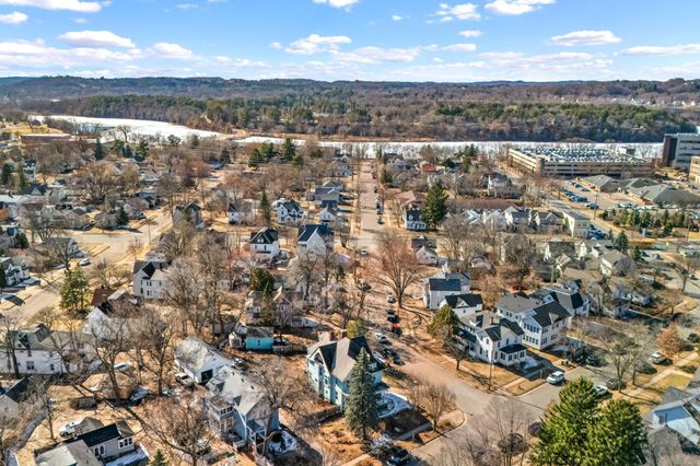 930 3rd Avenue, Eau Claire, WI 54703