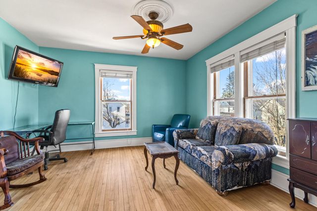 930 3rd Avenue, Eau Claire, WI 54703