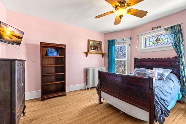 930 3rd Avenue, Eau Claire, WI 54703