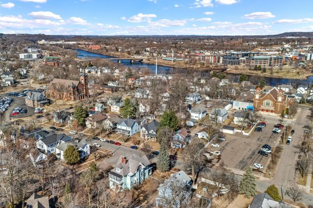 930 3rd Avenue, Eau Claire, WI 54703