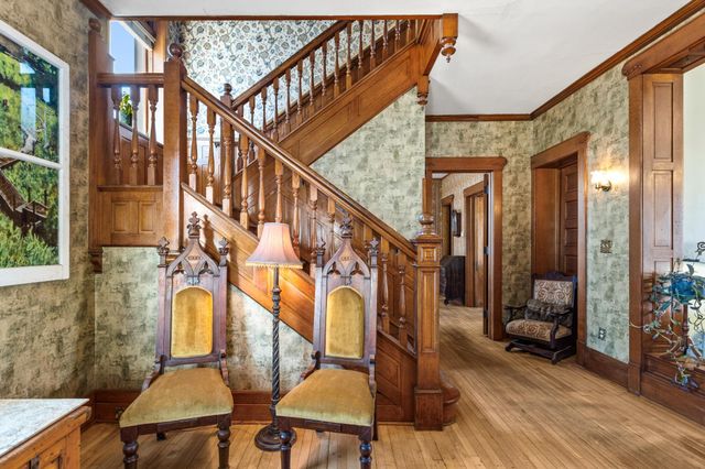 930 3rd Avenue, Eau Claire, WI 54703