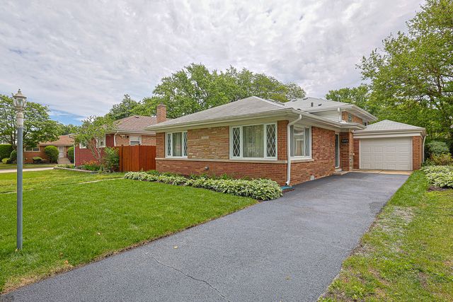 5505 Keeney Street, Morton Grove, IL 60053