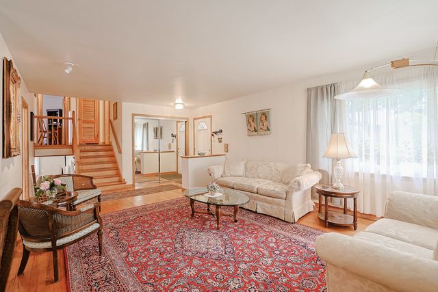 5505 Keeney Street, Morton Grove, IL 60053