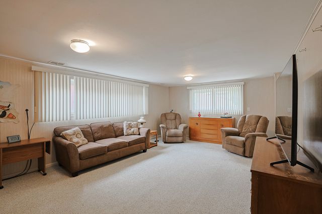 5505 Keeney Street, Morton Grove, IL 60053