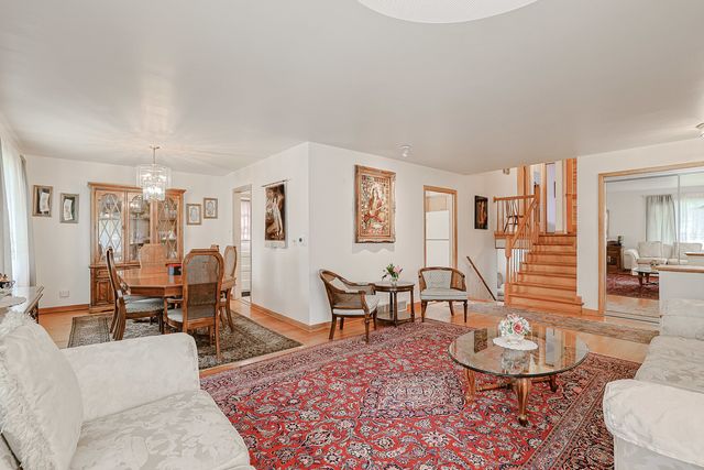 5505 Keeney Street, Morton Grove, IL 60053