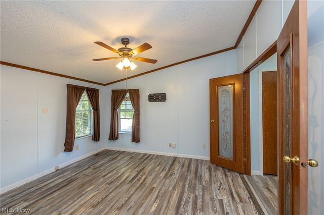8 Schuberts Alley, Olmsted Twp, OH 44138