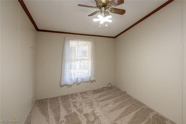 8 Schuberts Alley, Olmsted Twp, OH 44138