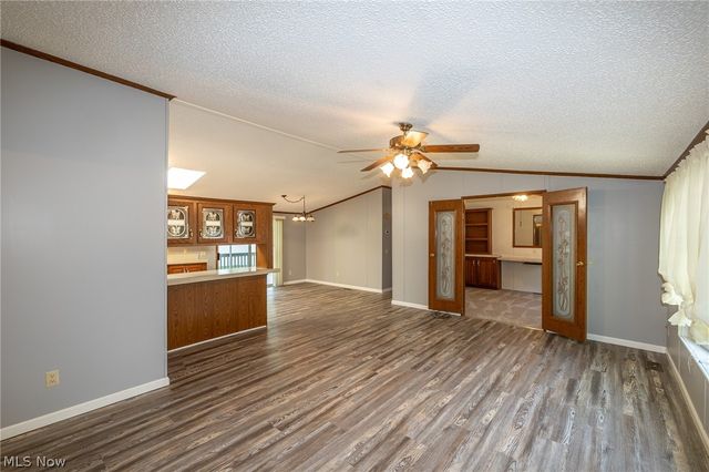 8 Schuberts Alley, Olmsted Twp, OH 44138