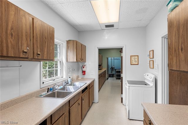 8 Schuberts Alley, Olmsted Twp, OH 44138
