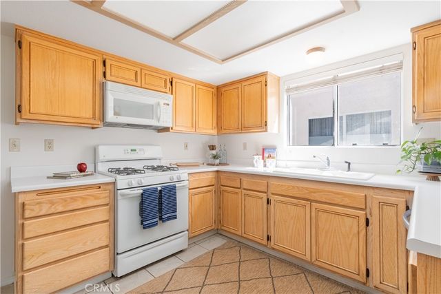 927 Saint Ann Drive, Paso Robles, CA 93446