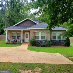2204 38th Boulevard, Valley, AL 36854