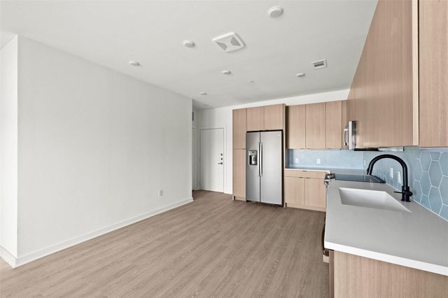 4802 S Congress Ave 420, Austin, TX 78745