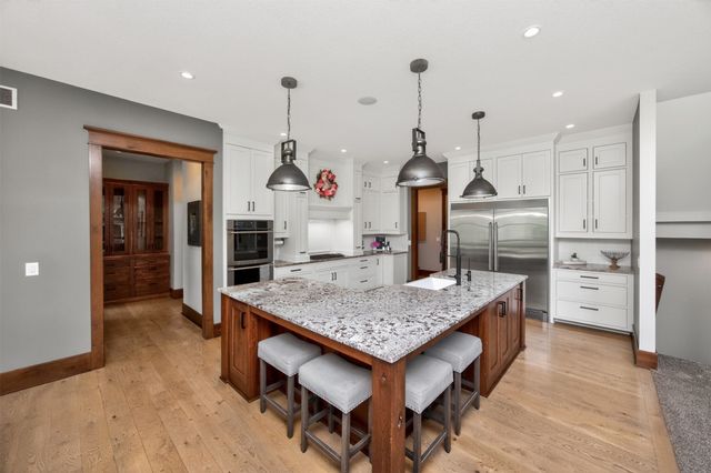 24913 Covenant Lane, Adel, IA 50003
