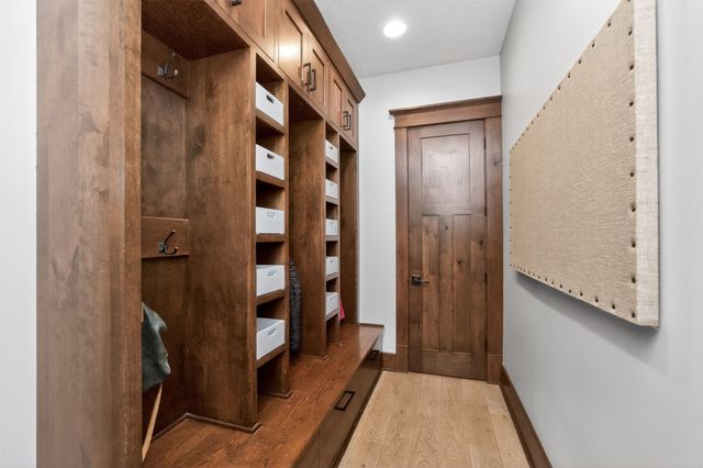 24913 Covenant Lane, Adel, IA 50003