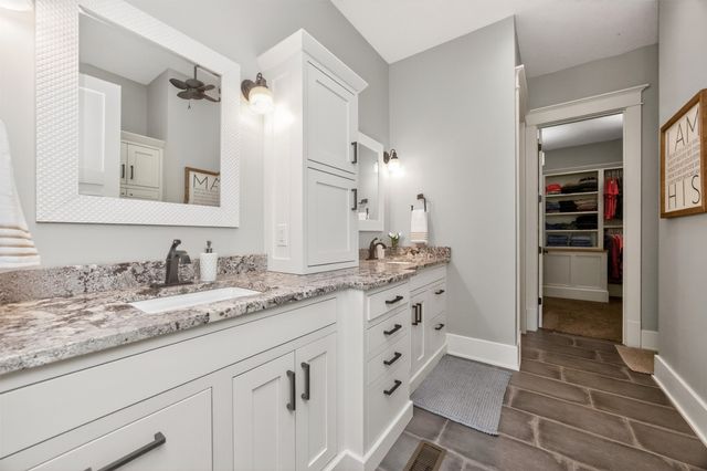 24913 Covenant Lane, Adel, IA 50003