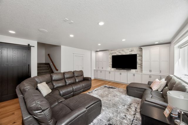 24913 Covenant Lane, Adel, IA 50003