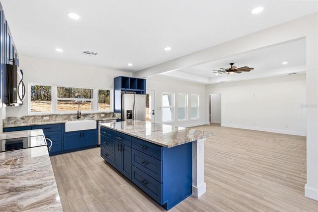 8506 COUNTY ROAD 243, Wildwood, FL 34785