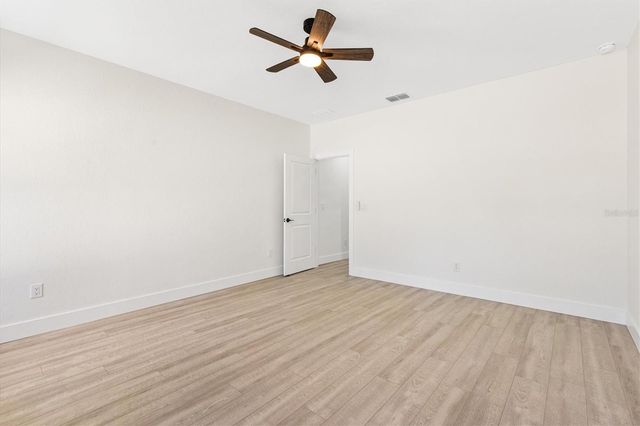 8506 COUNTY ROAD 243, Wildwood, FL 34785