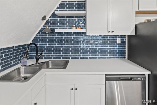 741 E Lake Drive, Edwardsville, IL 62025