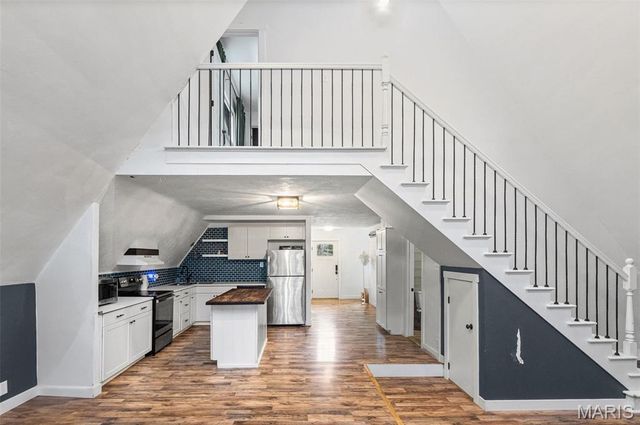 741 E Lake Drive, Edwardsville, IL 62025