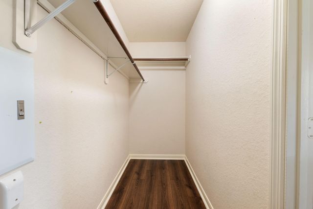 12006 Champions Walk Lane, Houston, TX 77066