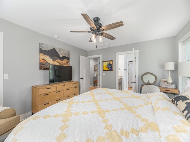 249 Flat Creek Road, Black Mountain, NC 28711