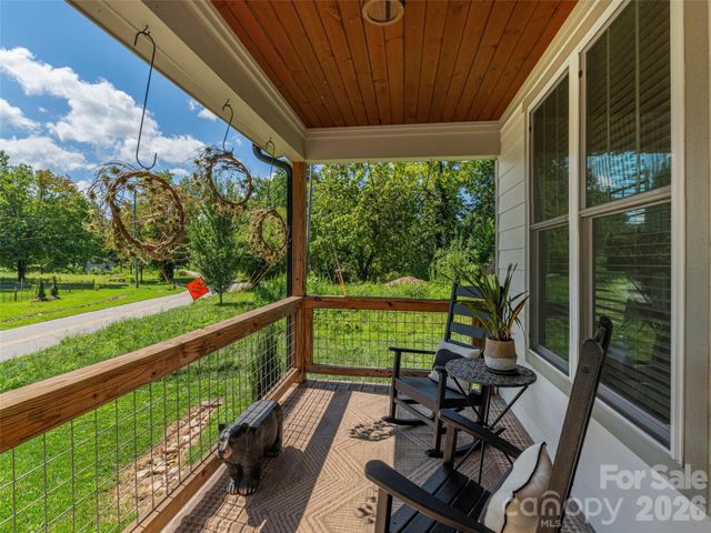 249 Flat Creek Road, Black Mountain, NC 28711