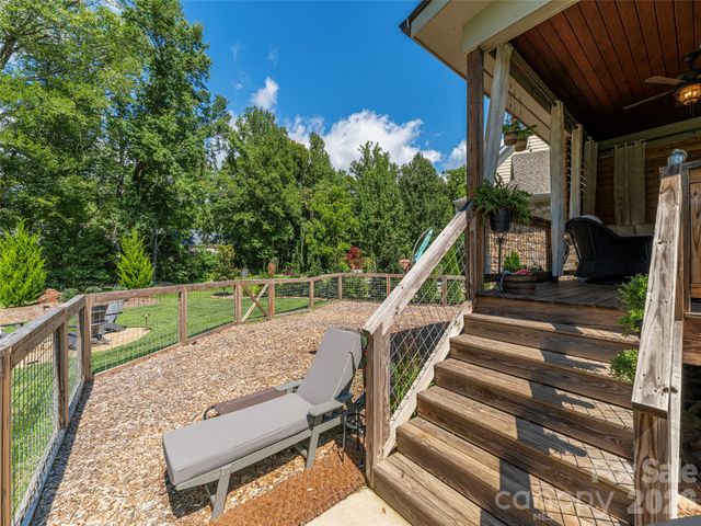 249 Flat Creek Road, Black Mountain, NC 28711