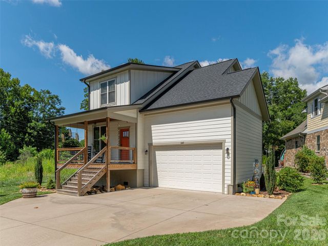 249 Flat Creek Road, Black Mountain, NC 28711