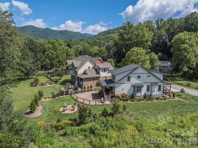 249 Flat Creek Road, Black Mountain, NC 28711