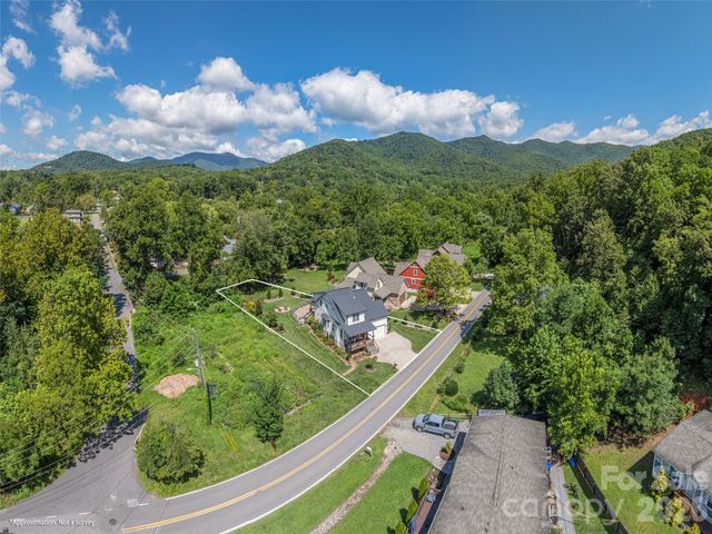 249 Flat Creek Road, Black Mountain, NC 28711