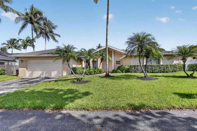 9821 SW 1ST Court, Plantation, FL 33324