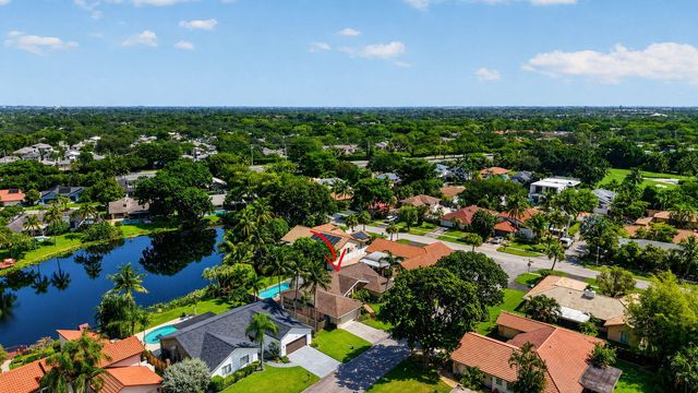 9821 SW 1ST Court, Plantation, FL 33324