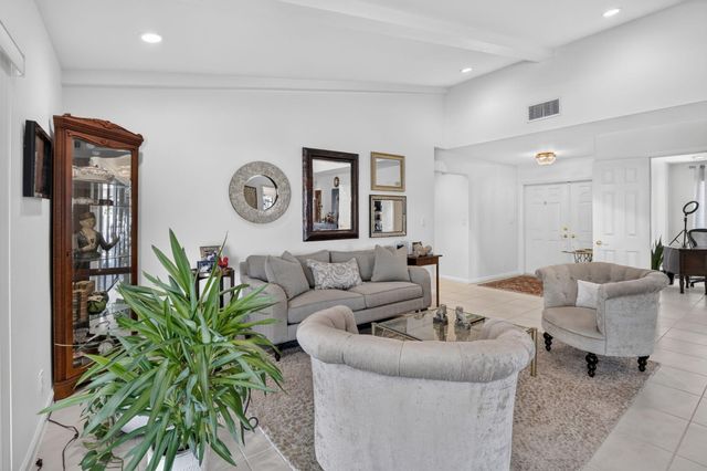 9821 SW 1ST Court, Plantation, FL 33324