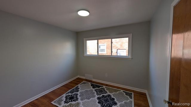 3837 Katherine St, Dearborn, MI 48124