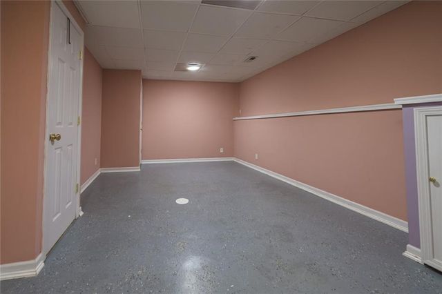 7419 N HICKORY Street, Kansas City, MO 64118