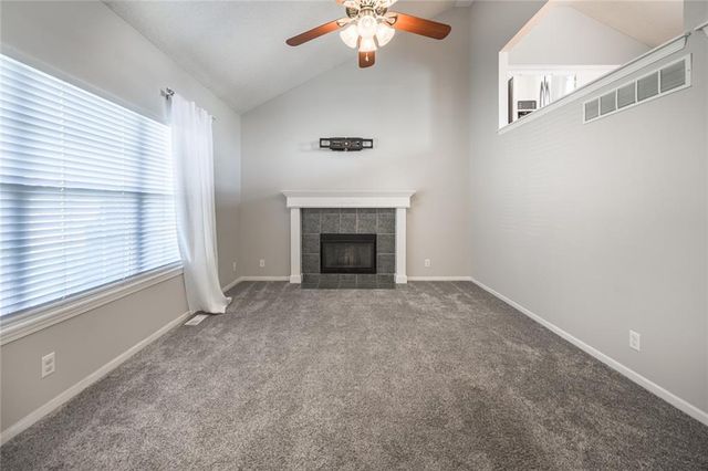 7419 N HICKORY Street, Kansas City, MO 64118