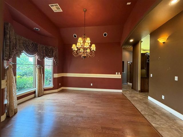 2704 SW 136th Street, Oklahoma City, OK 73170