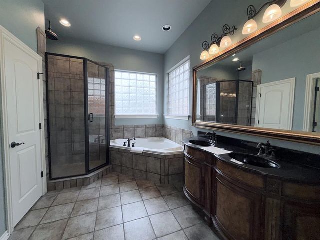 2704 SW 136th Street, Oklahoma City, OK 73170