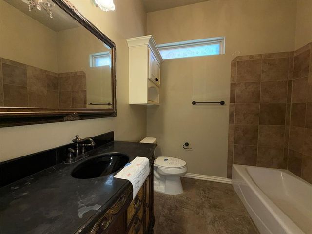 2704 SW 136th Street, Oklahoma City, OK 73170