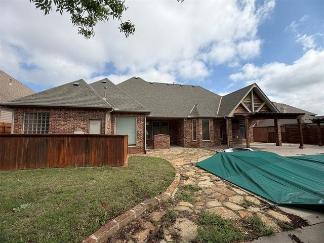 2704 SW 136th Street, Oklahoma City, OK 73170