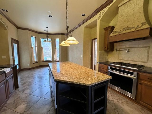 2704 SW 136th Street, Oklahoma City, OK 73170