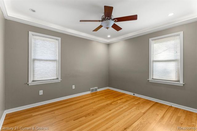 9299 Becker Avenue, Allen Park, MI 48101