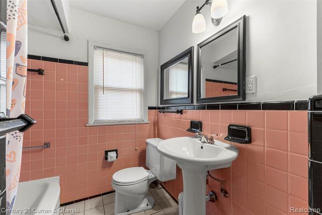 9299 Becker Avenue, Allen Park, MI 48101