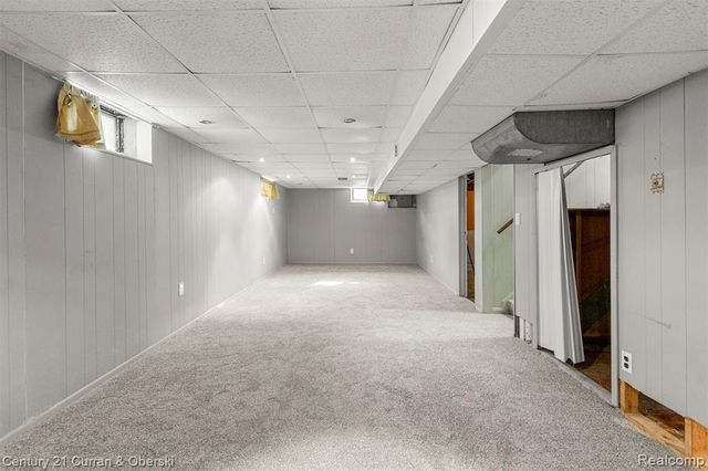 9299 Becker Avenue, Allen Park, MI 48101